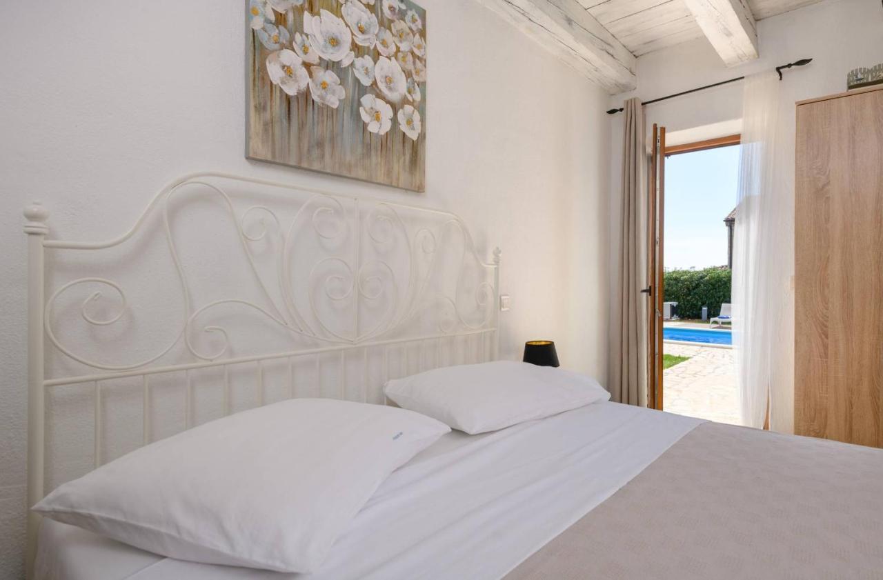 Paradis Villa Stone Queen With Heated Pool Butkovići Exteriör bild