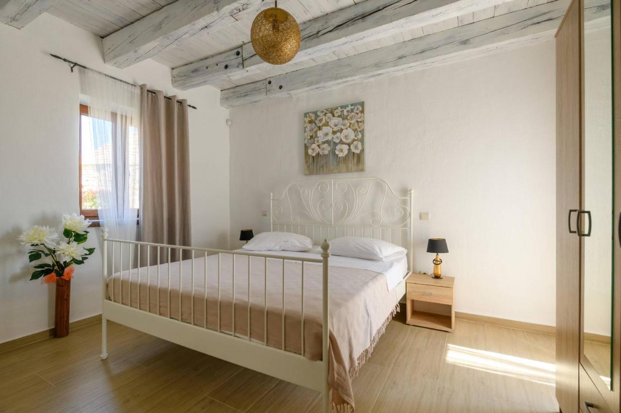 Paradis Villa Stone Queen With Heated Pool Butkovići Exteriör bild