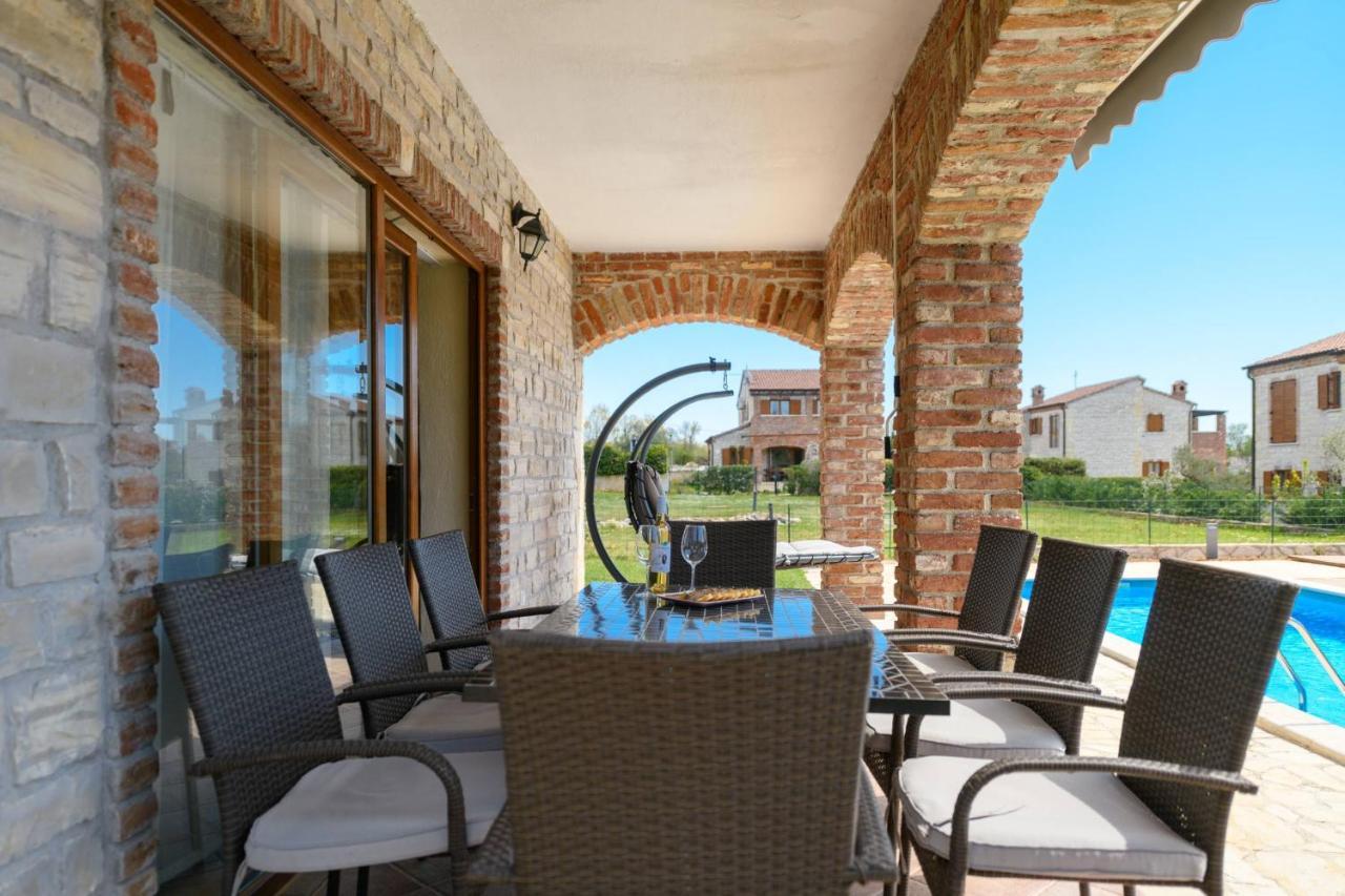 Paradis Villa Stone Queen With Heated Pool Butkovići Exteriör bild
