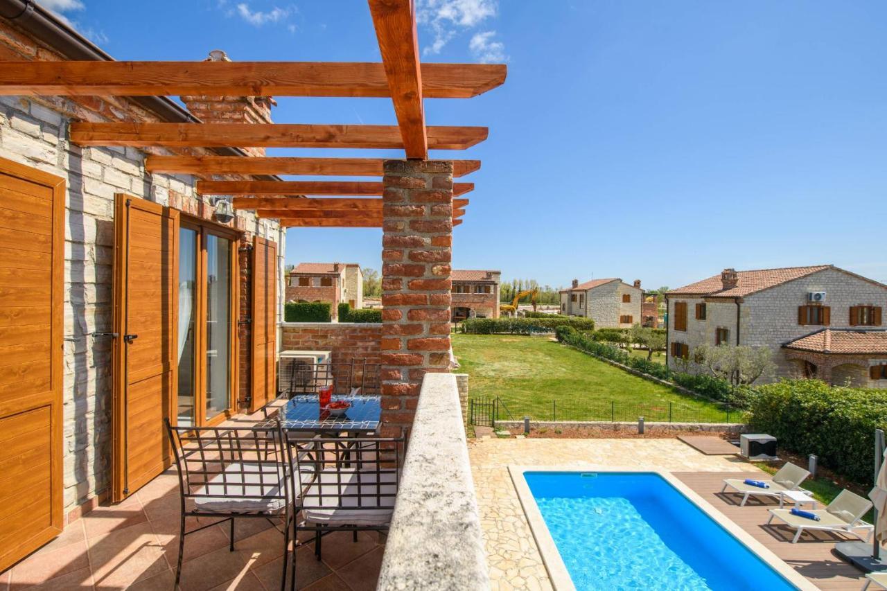 Paradis Villa Stone Queen With Heated Pool Butkovići Exteriör bild