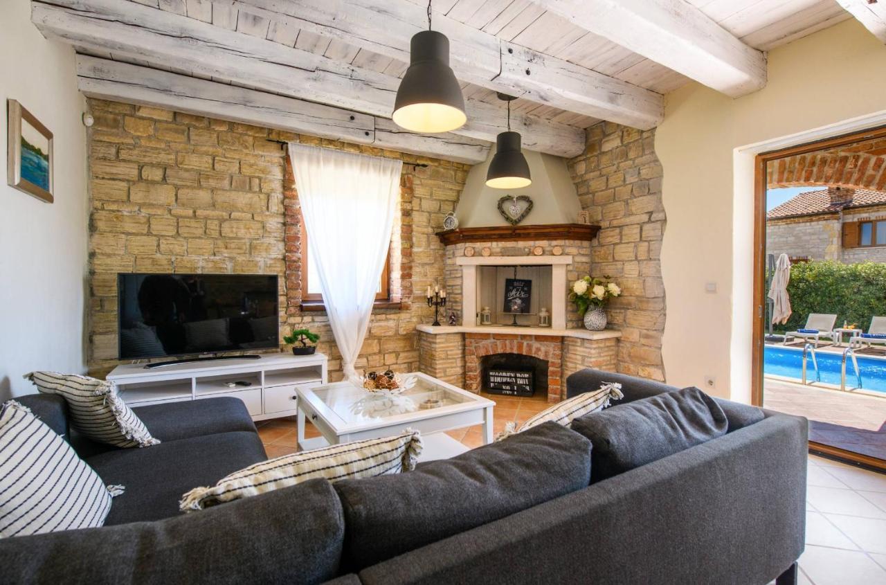 Paradis Villa Stone Queen With Heated Pool Butkovići Exteriör bild