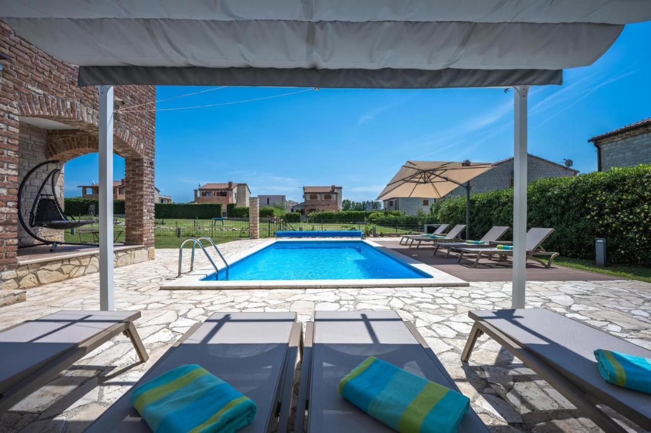 Paradis Villa Stone Queen With Heated Pool Butkovići Exteriör bild