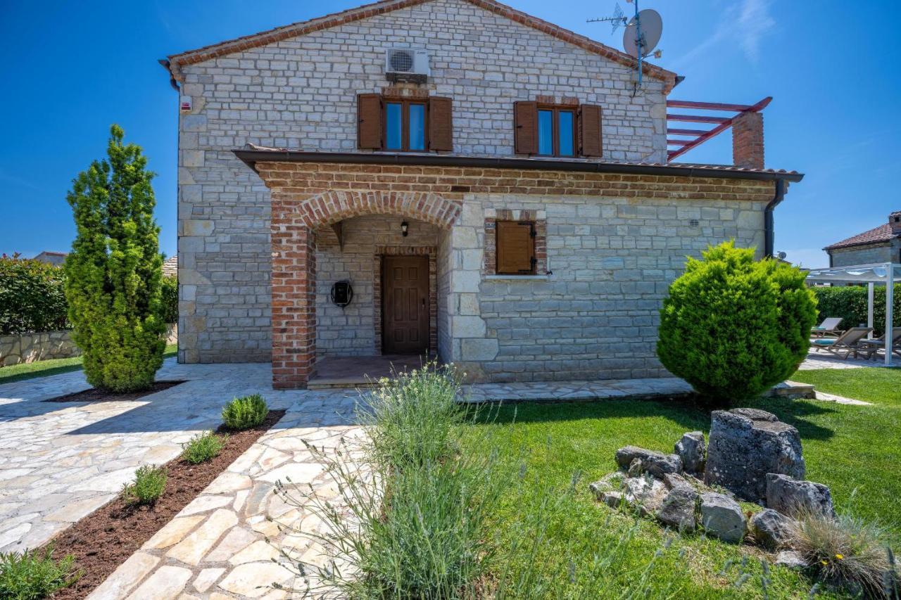 Paradis Villa Stone Queen With Heated Pool Butkovići Exteriör bild
